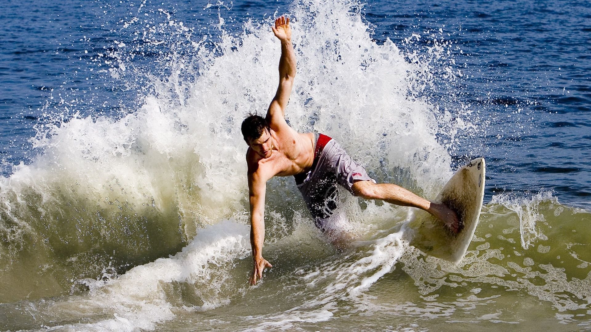 爱游戏登录入口-体育道德引发广泛讨论，论体育道德的重要性